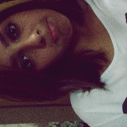 17 anos, Sagitariana, Santista, Doritos, Chocolate,Tumblr, ,neega da Maah, irmã da Nathy e bf do @Fletcher_jhool ;3
