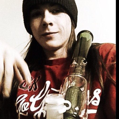 ChronicalFawn's profile picture. Slater son thats my name smokin weed thats my game