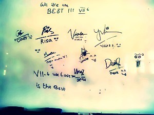 Yeahh.. We are cetarr!! Beda dari yg lainnyaa.. Just it☺!!!