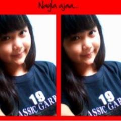 berharap bisa membahagiakan ortu dan pnya banyak teman 
follow me and follow back dont unfollow yeahh thank's