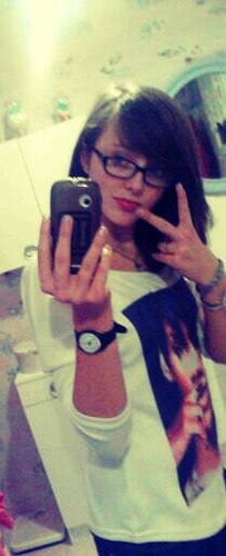 Keen'v♥. Pas la peine de me follow si cst pour m'unfollow. De toute façon, j'unfollow back. Lovatic, Selenator, Belieber. #KF Orelfan Toussa toussa.♥