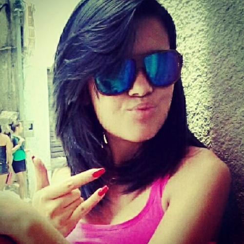 #chaata.#boba.#feeia.#FEELIIZ!!! Sem magoas seguirei em paz! Quem se descreve se limita! :) ° C.E.C ° *__*