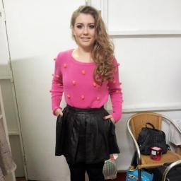 SUPPORT FOR ELLA HENDERSON. WAS A 2012 X FACTOR CONTESTANT. (@Ella__Henderson followed 19/10/2012)  #EllasStars