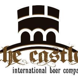 Super cervecería en centro de Estepona ,con mas de 12 tipos de cervezas,cócteles y todo tipo de bebidas, Billares,Dardos,Futbolin,Todos los partidos de futbol