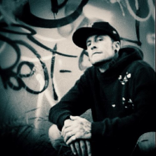 Sler_1's profile picture. Graf Writer of 22 years, chill for 93'til. 
Slers- Master of Ceremonies 
http://t.co/xOHpvHPkMS
#slers #tbm #kwa #krosswerdzartists #foreignconcepts