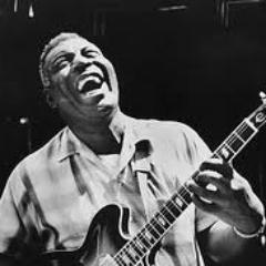 VinoKingo's profile picture. I am what I am and what will be will be.