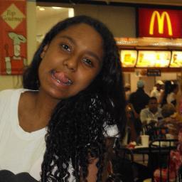 Dona do FC @LovatoKobayashi 
Fc dedicado ao @Kobarestart e @ddlovato
Segue lá,vai ![
Beijoos