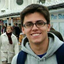 18 year-old boy, brazilian, student. Love books, web and people. Won't want to go against me, I'm cool.