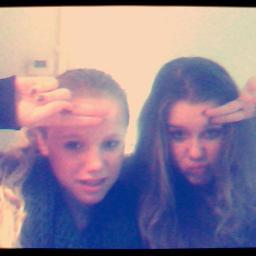 Felicia Knaap ; 12 jaar ; Rsg ~ B1F ~ Besties: Bo ~
Demy ~ Nikki ~  Broertjes ~  Zusje ~ Single lady ~ Team Knaap ~ Kapsalon Hair Lien ~ Kickboksen~loveyouxoBo