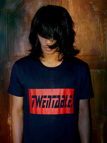 Clothing Solo EST-MMXII
for seriour order PIN 26B35809
HP 083865022227