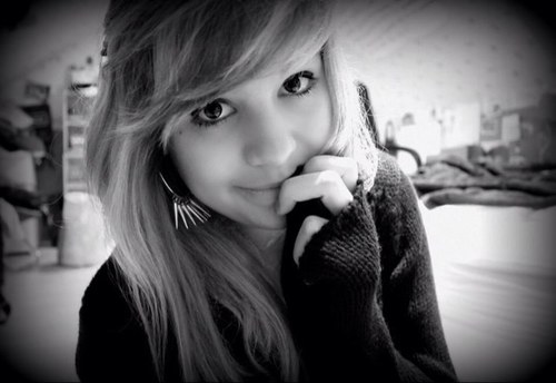 Jokement's profile picture. Retweeted by Liam payne and Unfollowed by Niall Horan.