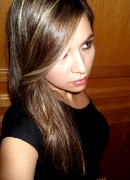 MarthaVr27's profile picture. 