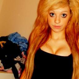 Names Alice, 18 and single. Follow for a follow back, simple xox