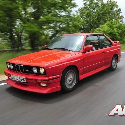 victormrampante's profile picture. Me llaman ElAbuelete del M-3. Apasionado de la velocidad.
Escribo el Blog: Mucha carretera por delante y Pequeña gran historia de la F1. Síguenos en @Autolimite