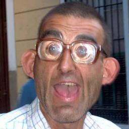 Si quiere reírse, entre en mi blog: