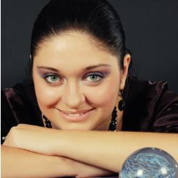 Alexandra berät ehrlich und wertungsfrei. Mit medialen Fähigkeiten und Energiesystemen kann sie Ihnen helfen, sowie den Weg aus Ihrer Lebens-Sackgasse zeigen.