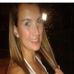 Sou milionária. Sim, milionária. Veja bem: tenho uma família impagável, amigos que valem ouro, tenho um amor que não se pode comprar em lugar nenhum, tenho car