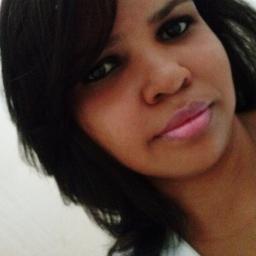 Não ligo que me olhem da cabeça aos pés..porque nunca farão minha cabeça e nunca chegarão aos meus pés.

(Bob Marley)