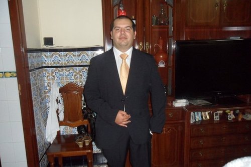 Soy Almonteño,amante de la musica electronica RETRO BREAKBEAT Y HAPPY HARDCORE