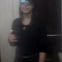 Oie sou alana tenho 13 anos,sou chatinha rs mais sou muito legal tb,sou a melhor amiga de renataxavier17