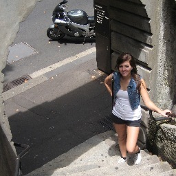 StefanyRiley's profile picture. Beauty without brains is like a masterpiece painted on a napkin