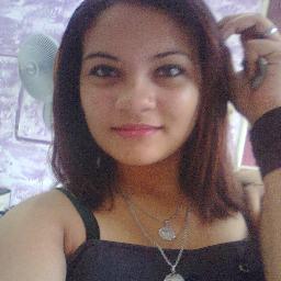 Sou Cristã
Curto Rock/Metal
Sirvo a Cristo
E Ele Me Ama Como Eu Sou