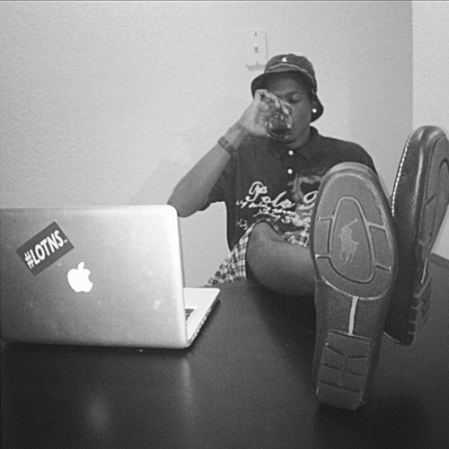 IG: Packin_pockets #Busy #Focused