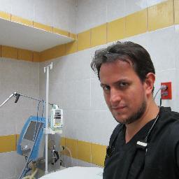 Médico Urgencias en IMSS, cinéfilo, gamer,melómano, aficionado al fut y apasionado de las causas perdidas!