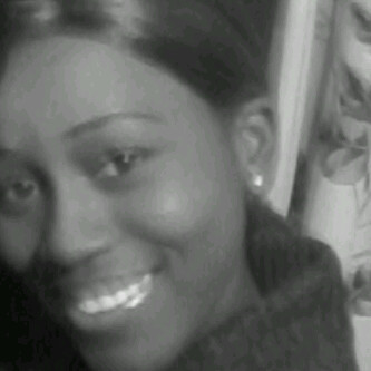 shy_riri96's profile picture. 