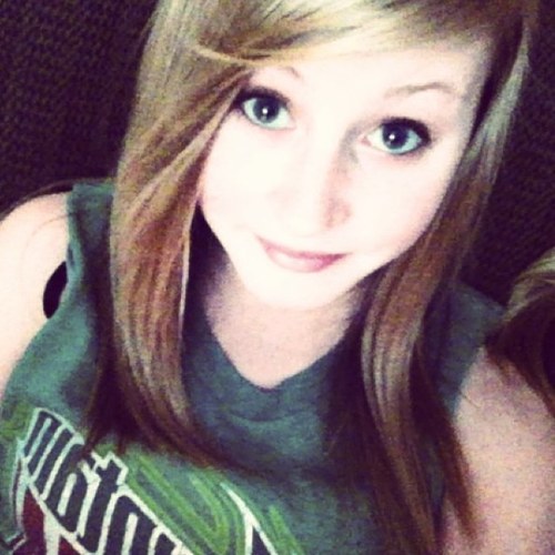 cello, internet, Pierce the Veil = my life.