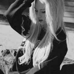 Bitchy_Bl0nde's profile picture. follow for tweets about how being sixteen isnt always sweet.