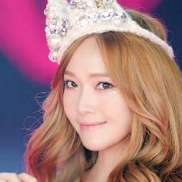 อันนยองค่ะ ฉันเจสสิก้าเจ้าหญิงน้ำแข็ง แห่งโซนยอชิแด ^^  ***มองมาที่ชั้น มองมาที่ชั้น***
 #VOYAGEFAM #บอทบอทบอทบอท