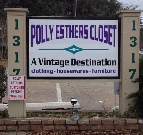 pollyscloset's profile picture. Hattiesburgs Oldest and Largest Vintage and Retro Clothing Boutique @ 1317 Hardy Street Hattiesburg, MS 39401