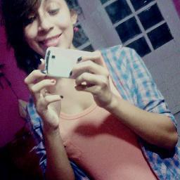 Falo sozinha,me respondo,e as vezes me mando calar a boca (: sqñ