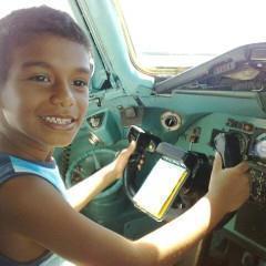 Tecnólogo Aeronautico, Educador y anhelante de una sociedad mas justa y humana.
