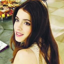 Quién ama a Violetta va aquí! Divulgar por favor! Necesito un poco de seguidores haha '