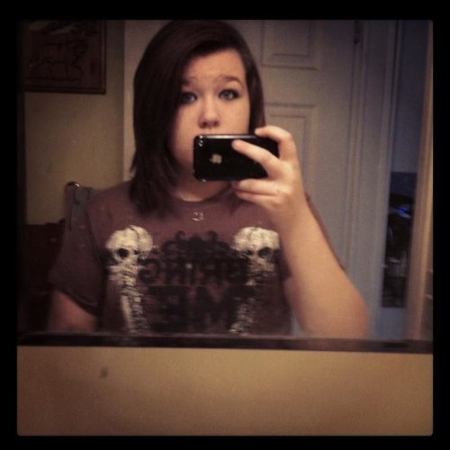 Hey im raven music is my everything and idk what else to put aha so fallow me :D