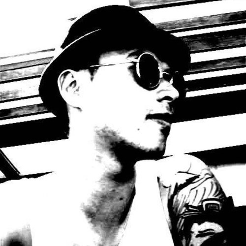 ASX traders sign up using my selfweath link and we get 5 free trades https://t.co/WC7qqIoyp $9.50aud trades after the 5 free.
Arsenal, UFC, Sith.