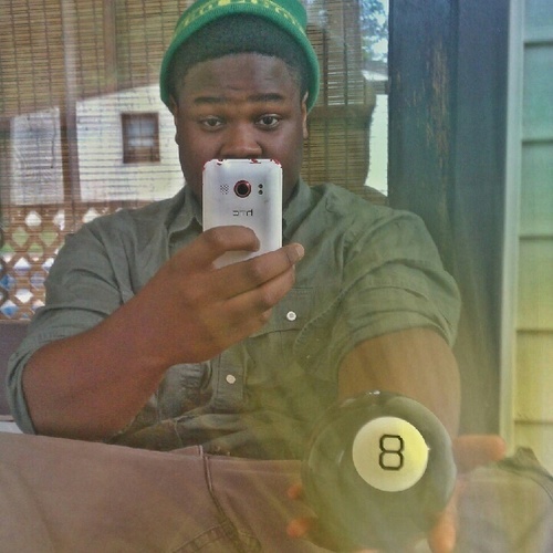 Amani Ayyad «3 shes the dopest , Taken (:  .. #WisdomWealthWeed is the movement .., Fuck it we ball