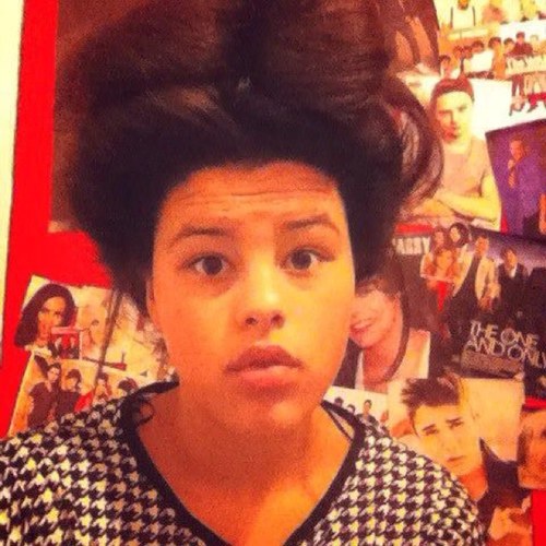 i am a true directioner ok i love 1D so much its untrue.i am a beleiber deal with it i love Justin.i love ed sheeran,bruno mars,rihanna,JOEY ESSEX, TOM DALEY.xo