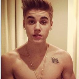 Belieber, Smiler and Directioner!! ♥_♥ Follow for honest opinions, random stuffs and part of my life♥