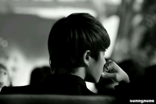 Sunnyday_0330's profile picture. 비스트 팬픽 오늘도 종일 맑음 w. 히동구 의 이기광(24) 입니다! 진짜 기광군이 아닌 패러디 계정입니다~ / 작가님 허락 받고합니다! 잘부탁드려요~ 일취왈장하겠습니다! (오타아니에요!) / 생성일 : 2012년 4월 21일 토요일 / 맞팔은 패계,봇님들&작가님들만~ 한문학과 이기광!