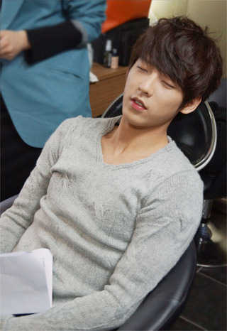 Menjual DVD K-DRAMA,VARIETY,FILM,MV,CONCERT .  CEK FAVORITE ^^