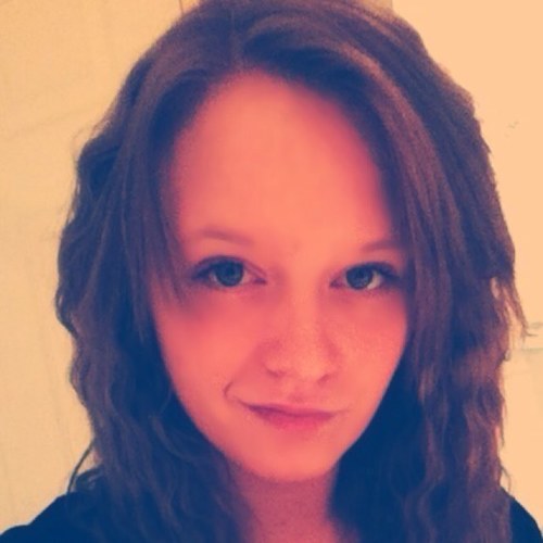 SashaEllis12's profile picture. 