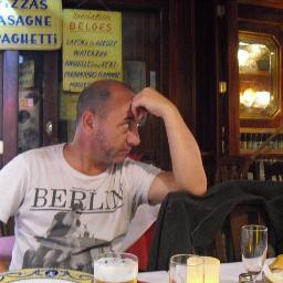 Mestre, crític musical i aficionat als bolets.