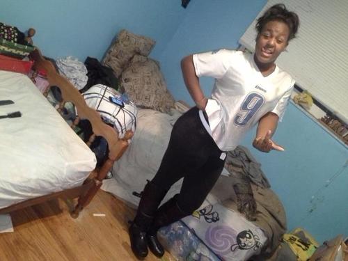 Kik - Taia_BallinqHard, Fmoi-@taia_ballinq ; Follow My Heart @Next_Gtfo ^__^