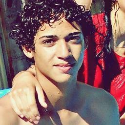 RoberttoAlameda's profile picture. 