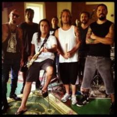 Fã clube @DetonautasRC no Rio Grande do Norte. Intuito de espalhar o Rock e frases pelo mundo! OFICIALIZADO: 15/12/12