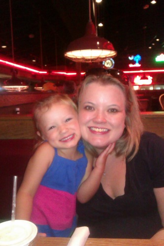 caseygfloyd's profile picture. 