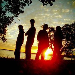 Groupe de Rock/Pop/Hardcore/Balad - See our vidéos here : https://t.co/TsL3Yy3Qc9 - https://t.co/g4CphVMcCd